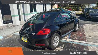 Volkswagen Beetle - Thumbnail 16