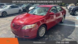 Toyota Camry - Thumbnail 11