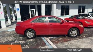 Toyota Camry - Thumbnail 17