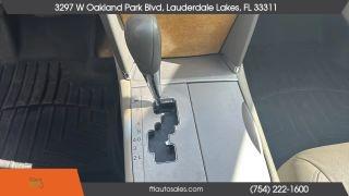 Toyota Camry - Thumbnail 2