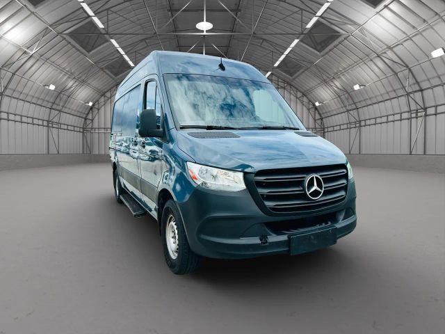 MERCEDES-BENZ SPRINTER 2500 CREW - Thumbnail 2