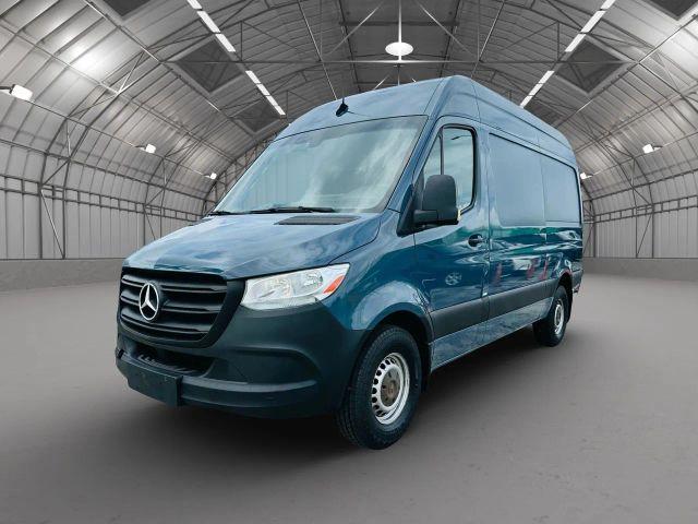 MERCEDES-BENZ SPRINTER 2500 CREW - Thumbnail 4
