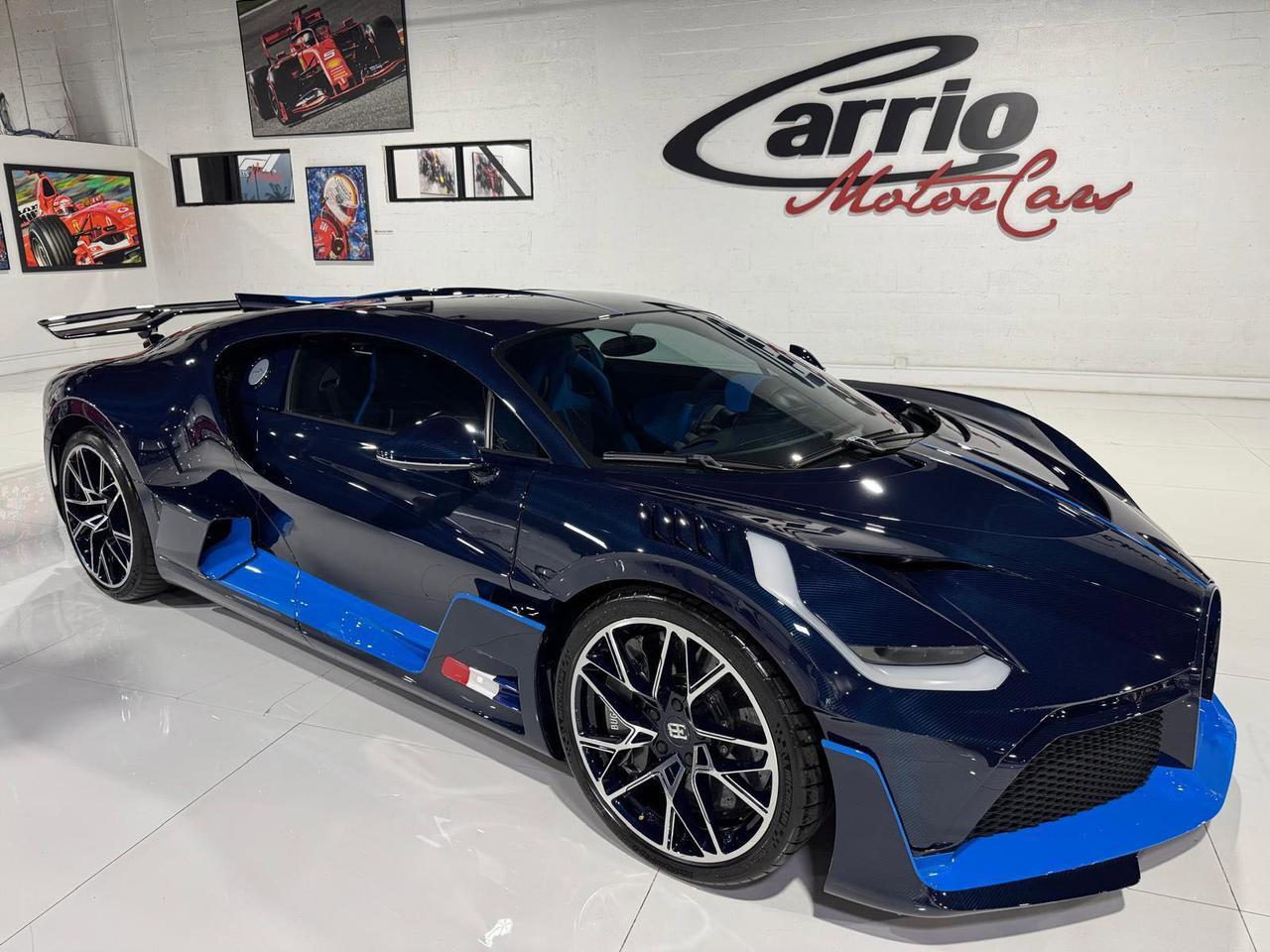 Bugatti Divo - View 1