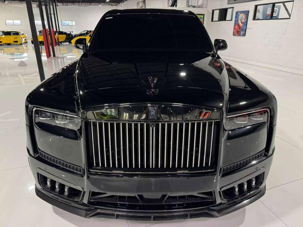 Rolls-Royce Cullinan - Thumbnail 2