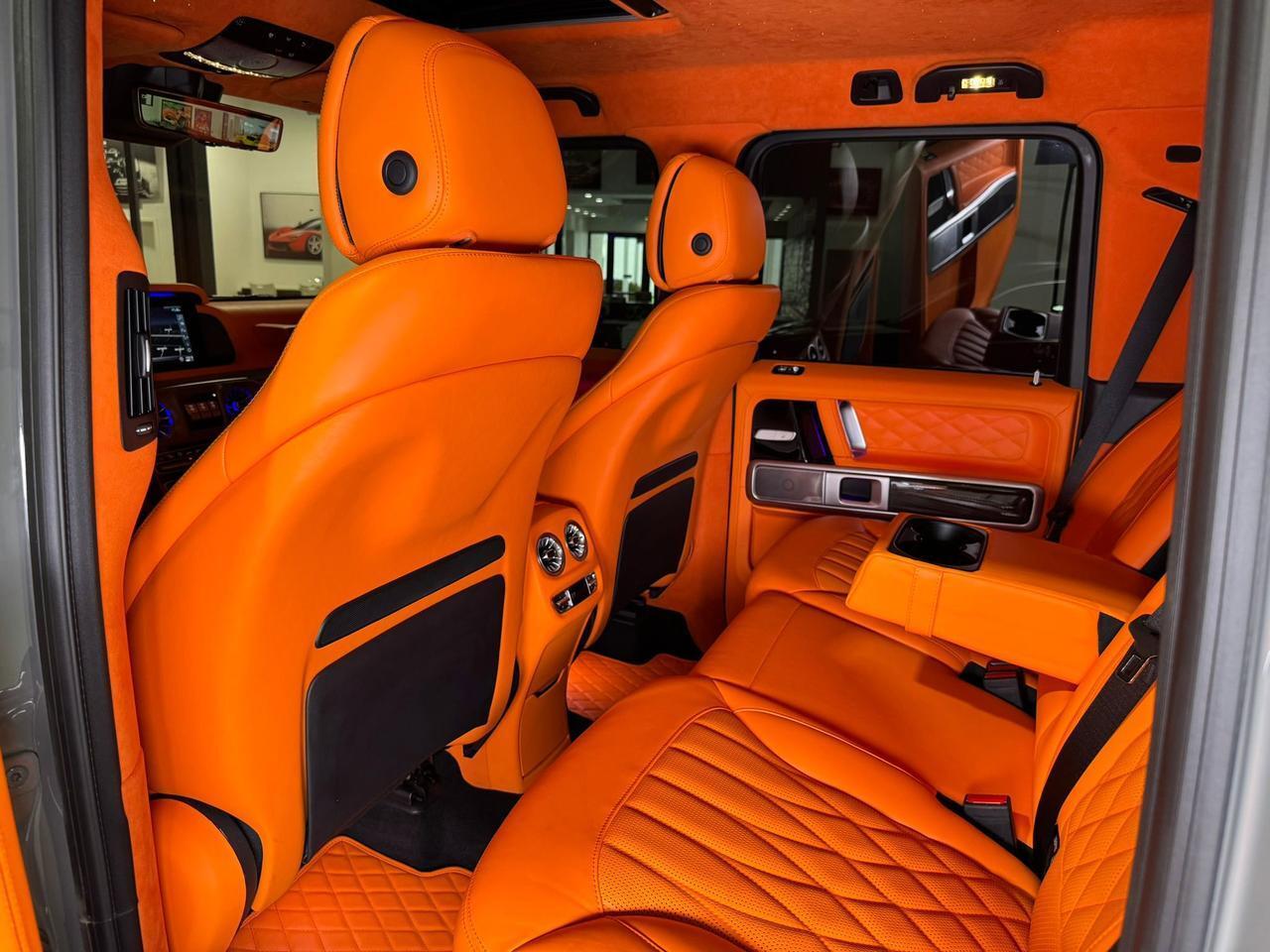 Mercedes-Benz G-Class - Thumbnail 11