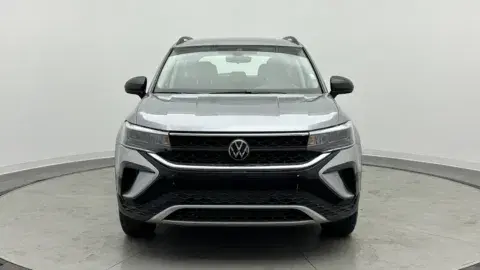Volkswagen Taos S - Thumbnail 3