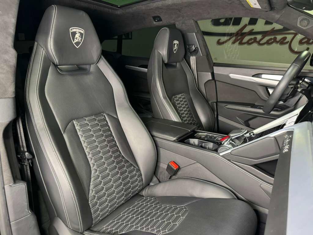 Lamborghini Urus - Thumbnail 17