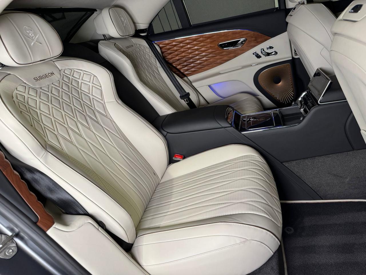 Bentley Flying Spur - Thumbnail 13