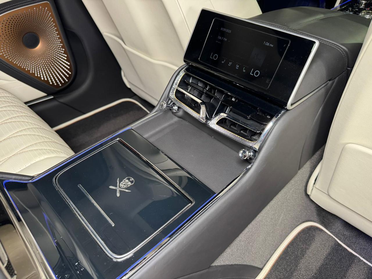 Bentley Flying Spur - Thumbnail 15