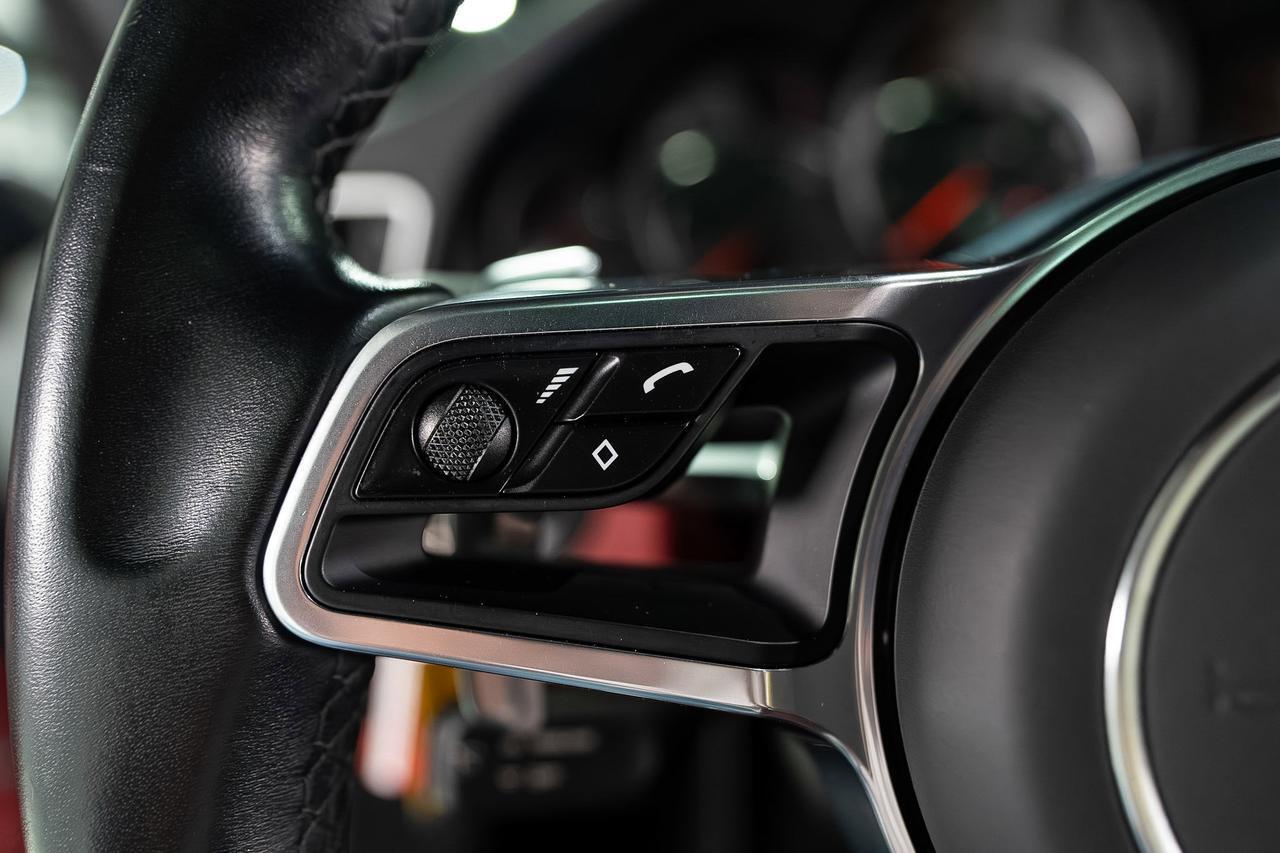 Porsche 911 - Thumbnail 17