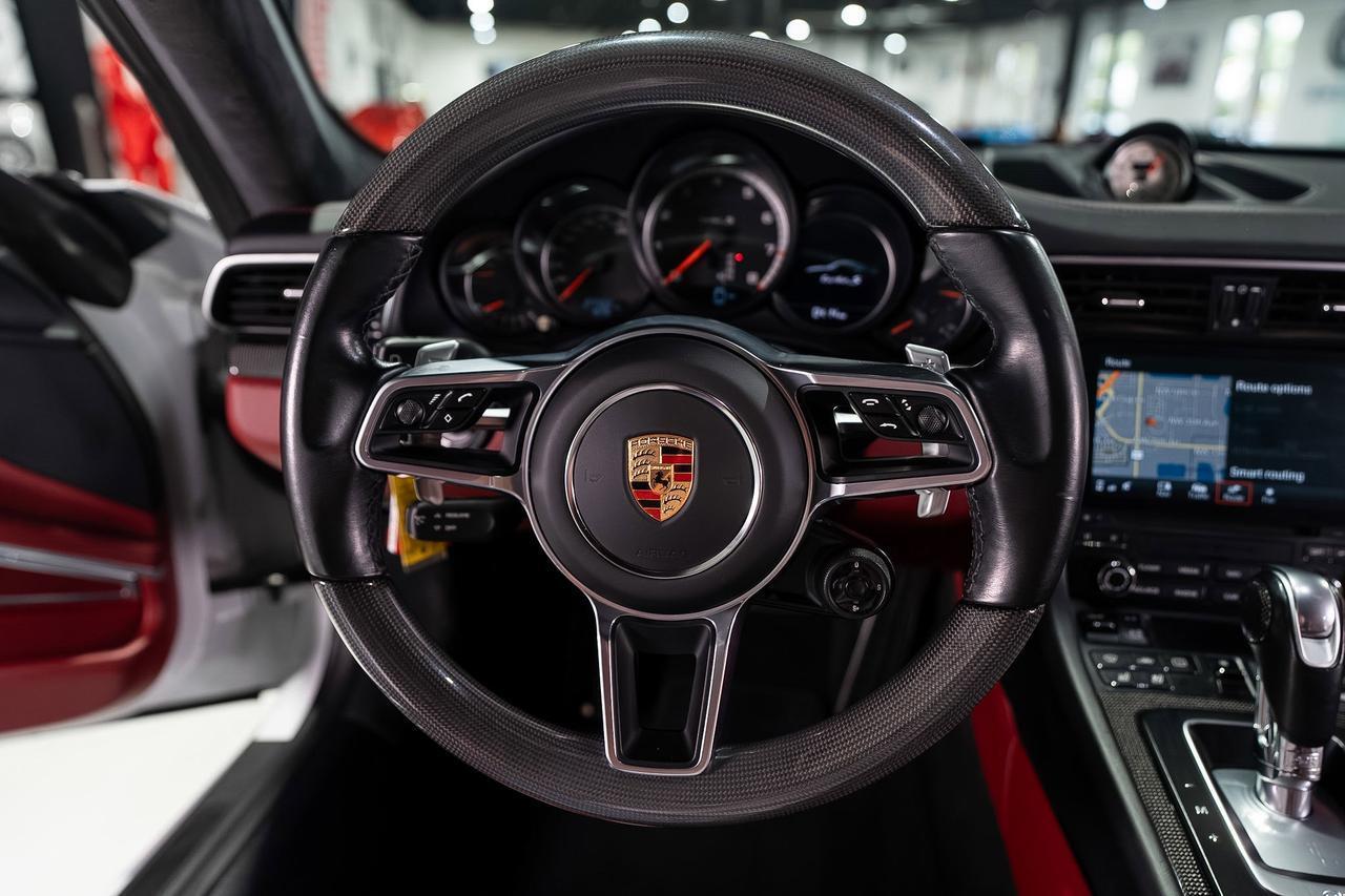 Porsche 911 - Thumbnail 16