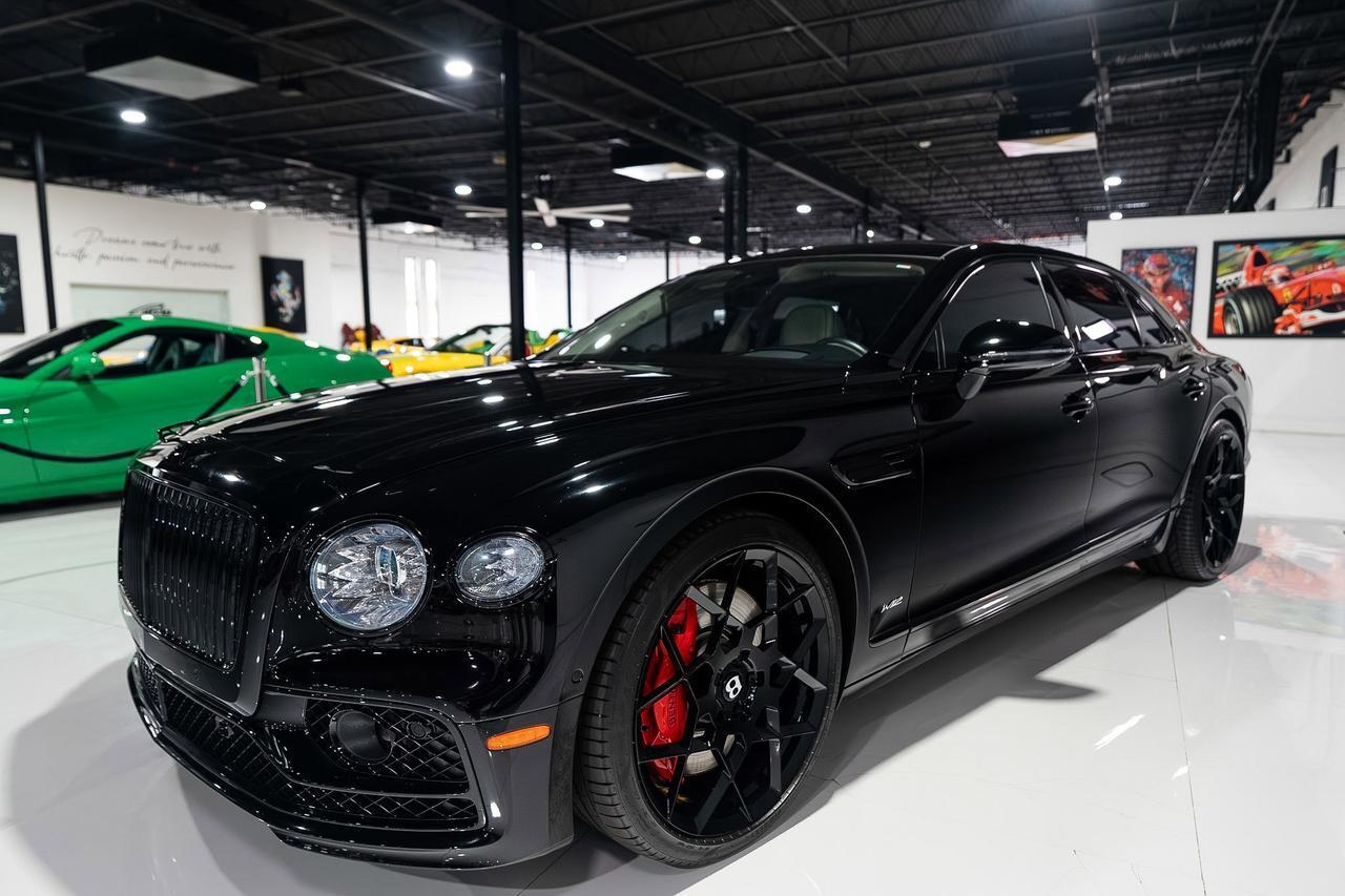 Bentley Flying Spur - Thumbnail 3