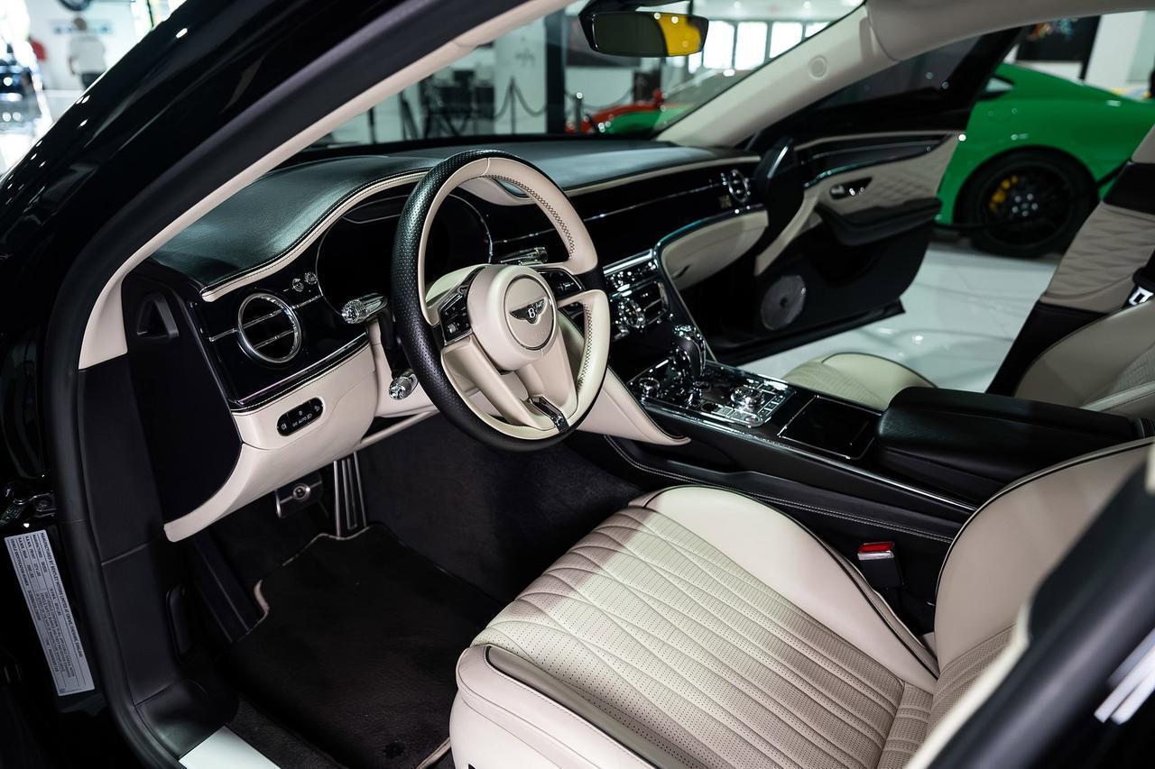 Bentley Flying Spur - Thumbnail 9