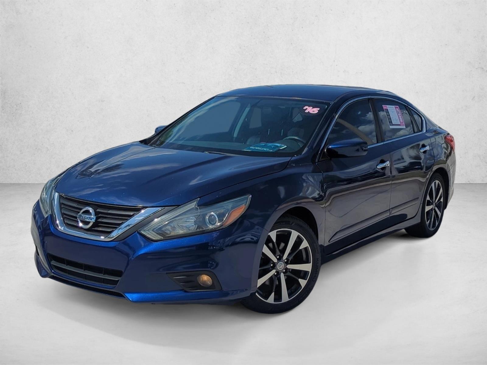 Nissan Altima 2.5 S - Thumbnail 11