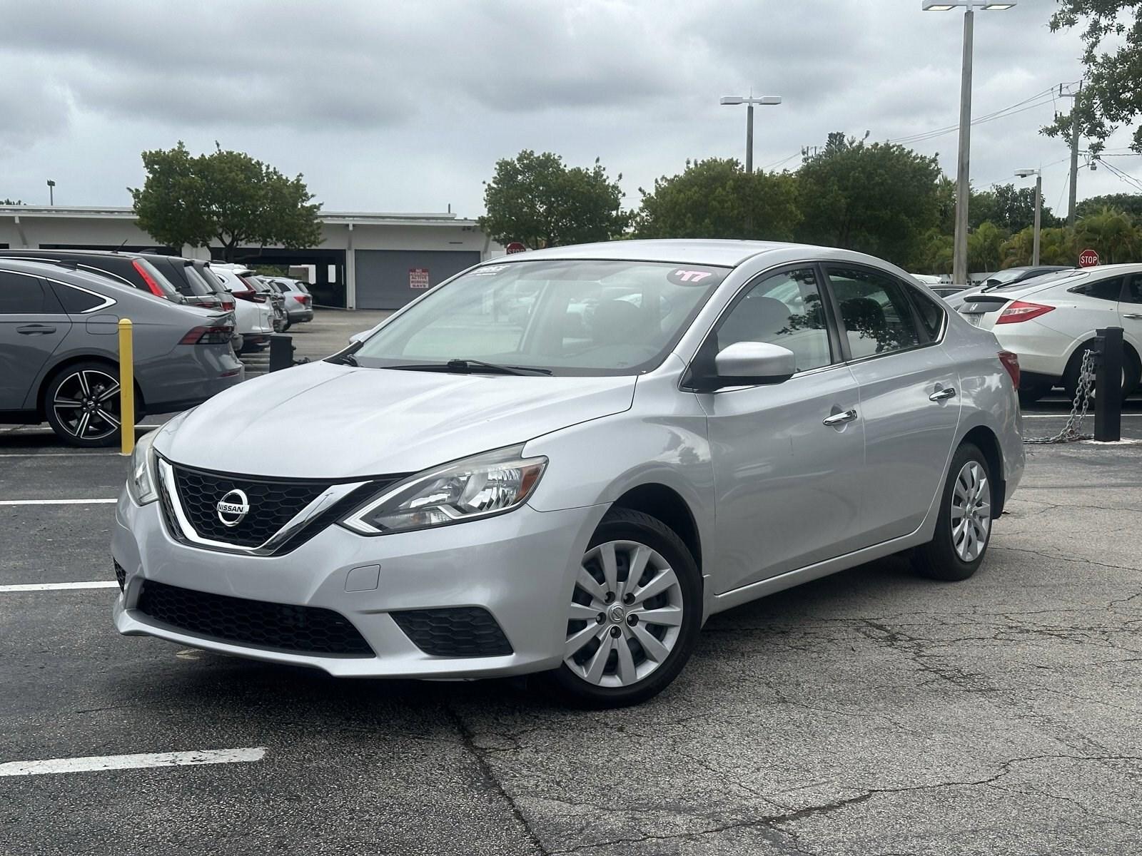 Nissan Altima 2.5 S - Thumbnail 13