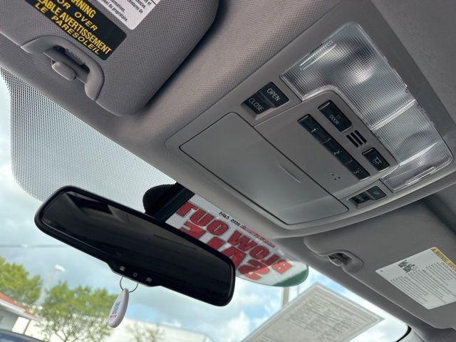 Toyota Highlander Limited In Hollywood Fl | 5Tdykrfh9Gs183484 | Toyota Of Hollywood'S Amazinn Used Cars - Thumbnail 19