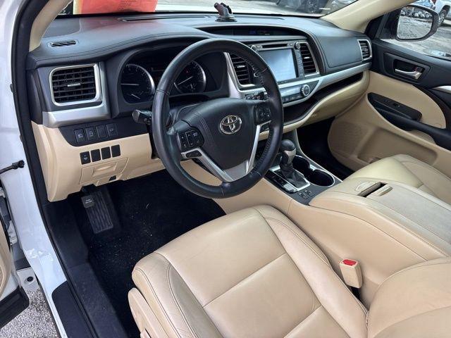 Toyota Highlander Se In Hollywood Fl | 5Tdkzrfh3Js265168 | Toyota Of Hollywood'S Amazinn Used Cars - Thumbnail 10