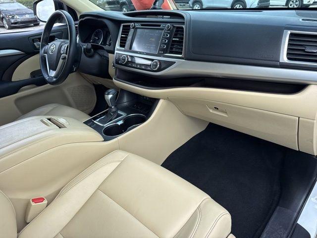 Toyota Highlander Se In Hollywood Fl | 5Tdkzrfh3Js265168 | Toyota Of Hollywood'S Amazinn Used Cars - Thumbnail 16