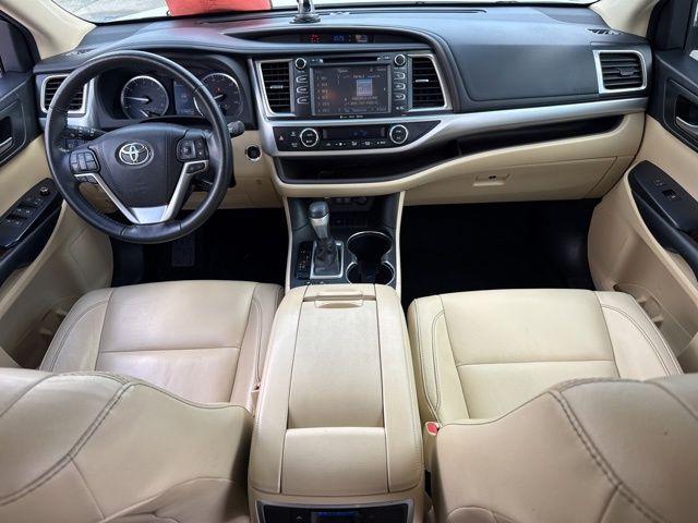 Toyota Highlander Se In Hollywood Fl | 5Tdkzrfh3Js265168 | Toyota Of Hollywood'S Amazinn Used Cars - Thumbnail 17