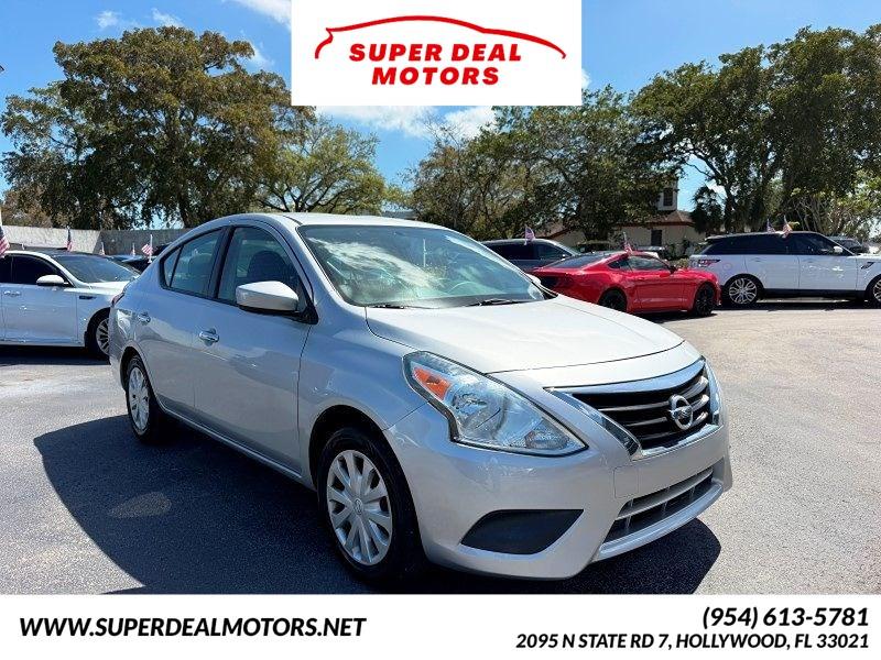Nissan Versa Sedan Sv - Thumbnail 2
