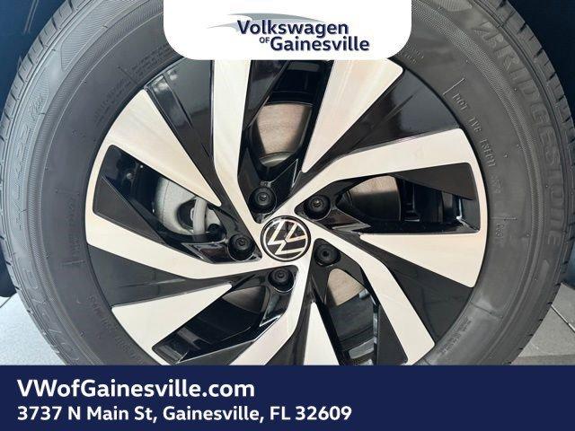 Volkswagen Tiguan S Fwd Sport Utility - Thumbnail 19