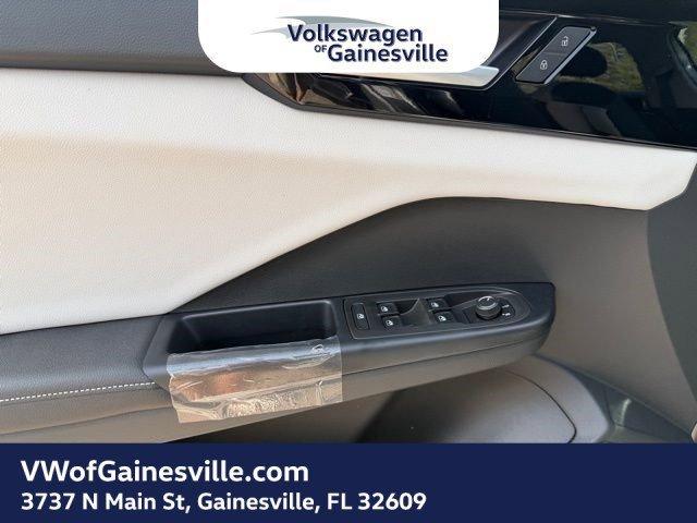 Volkswagen Taos S Fwd Sport Utility - Thumbnail 13