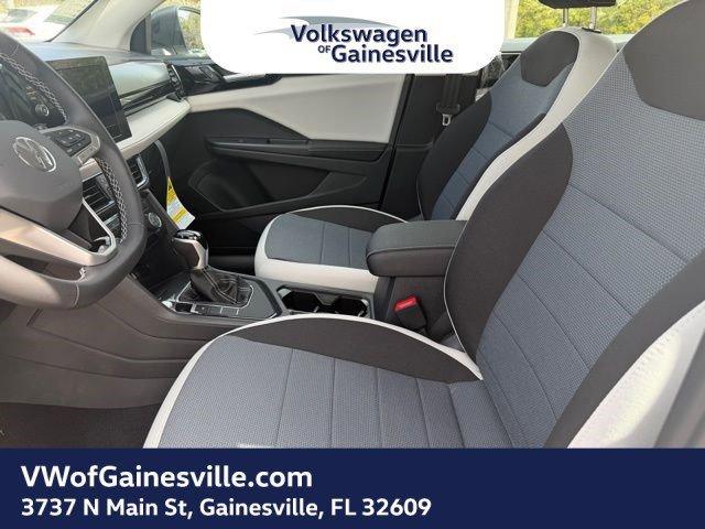 Volkswagen Taos S Fwd Sport Utility - Thumbnail 13