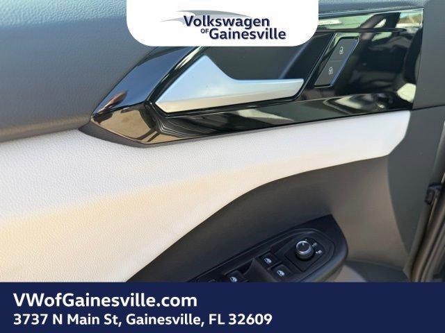 Volkswagen Taos S Fwd Sport Utility - Thumbnail 13