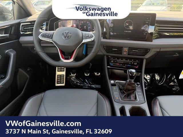 Volkswagen Jetta Gli Autobahn Fwd 4Dr Car - Thumbnail 10