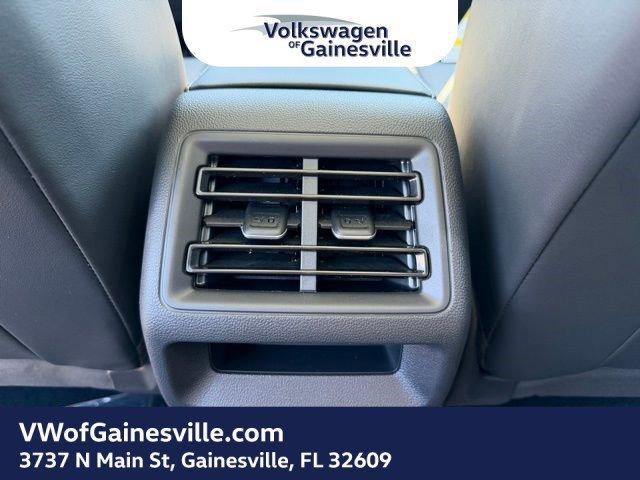 Volkswagen Tiguan Se Fwd Sport Utility - Thumbnail 9