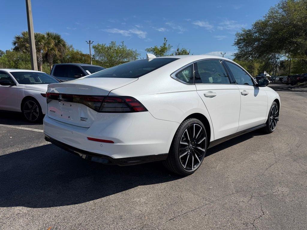 Honda Accord Hybrid Touring - Thumbnail 7