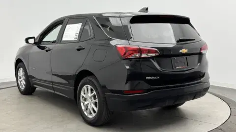 Chevrolet Equinox Ls - Thumbnail 6