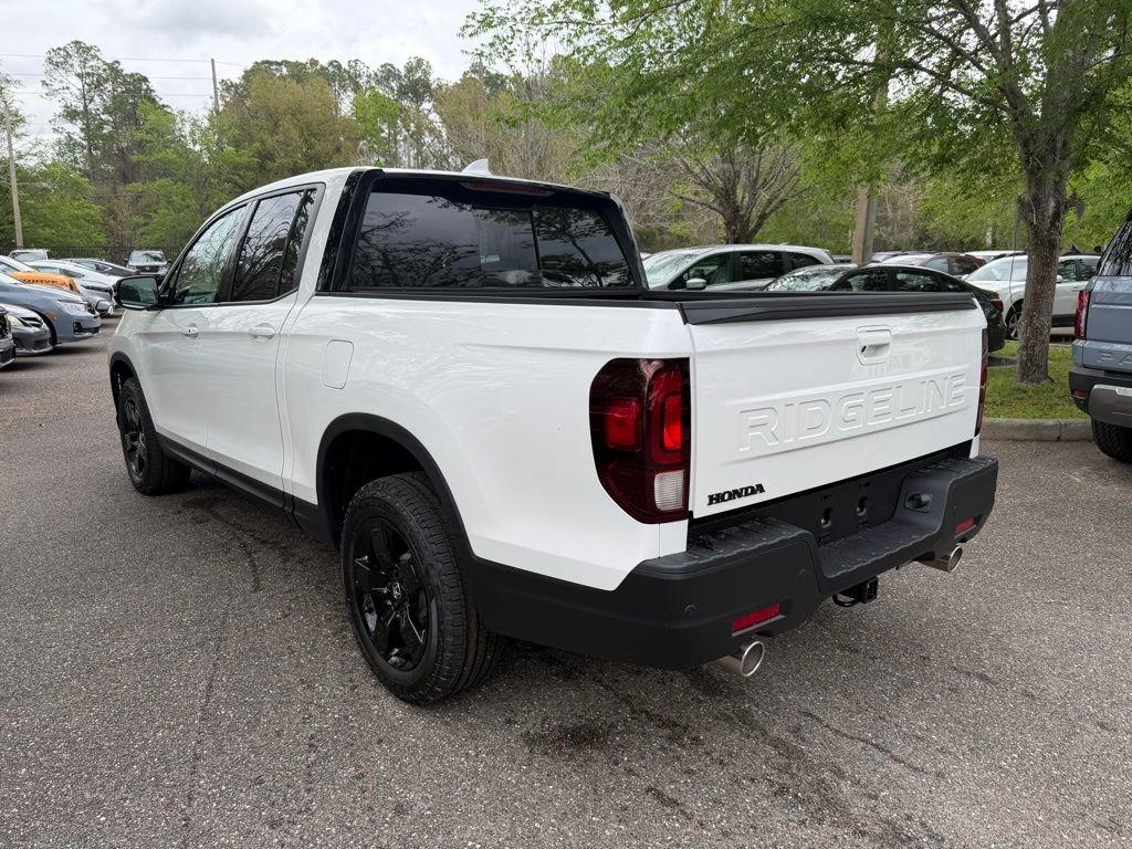 Honda Ridgeline Black Edition - Thumbnail 5