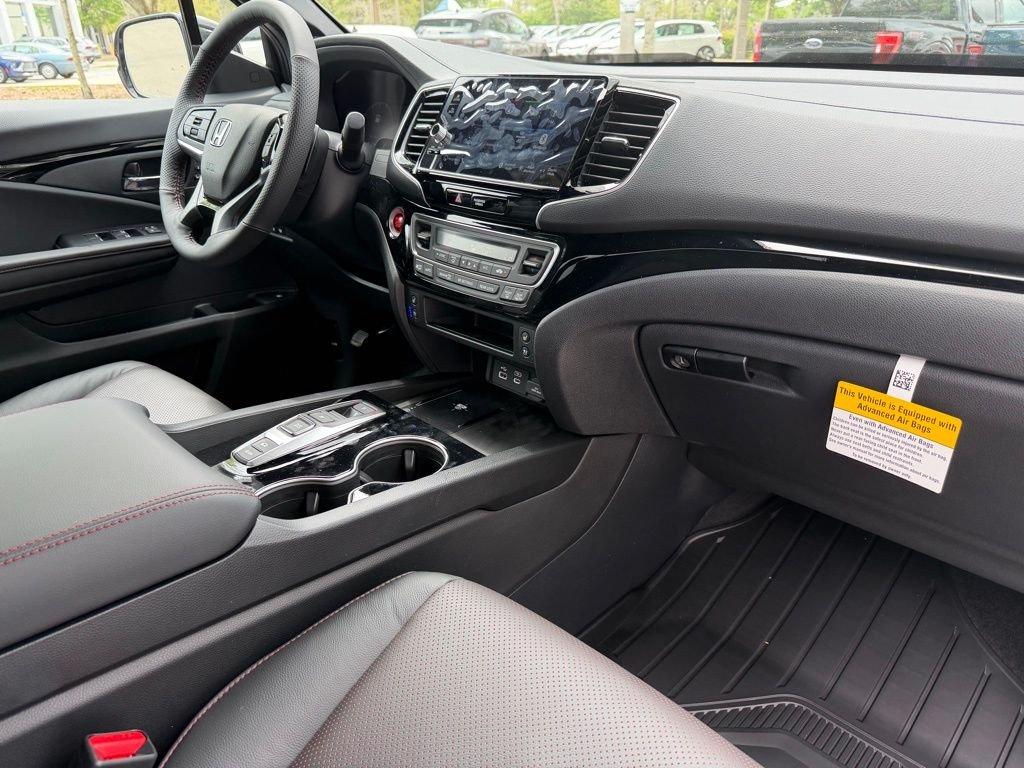 Honda Ridgeline Black Edition - Thumbnail 10