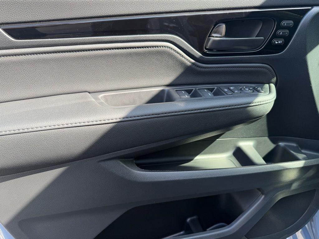 Honda Odyssey Touring - Thumbnail 13
