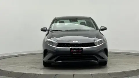 Kia Forte Lxs - Thumbnail 3
