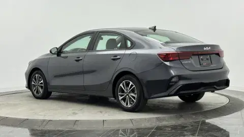 Kia Forte Lxs - Thumbnail 5