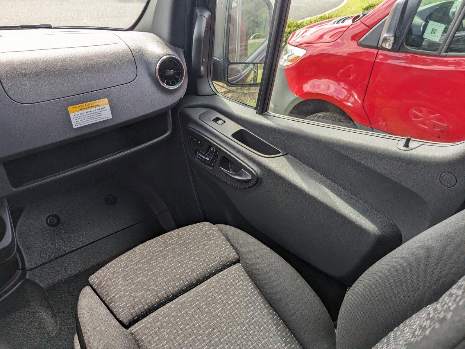 Mercedes-Benz Sprinter Cargo Van Van 170 Wb Awd - Thumbnail 15