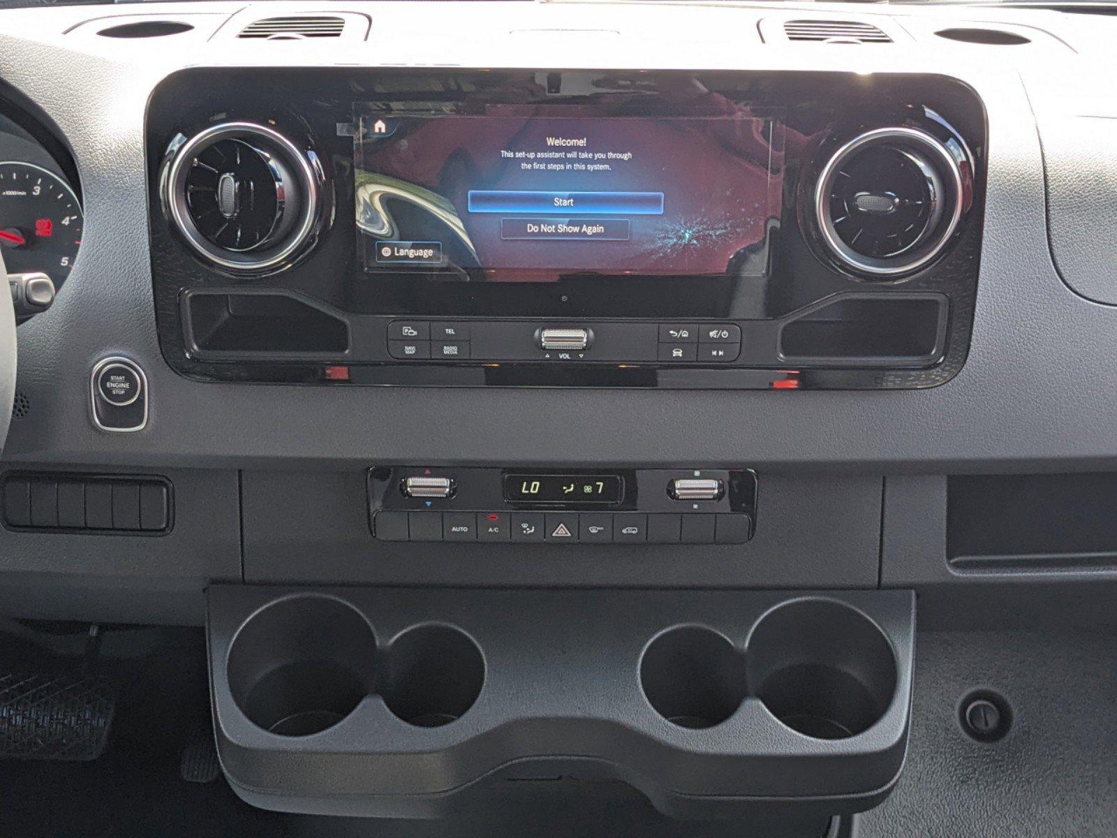 Mercedes-Benz Sprinter Cargo Van Van 170 Wb Awd - Thumbnail 16