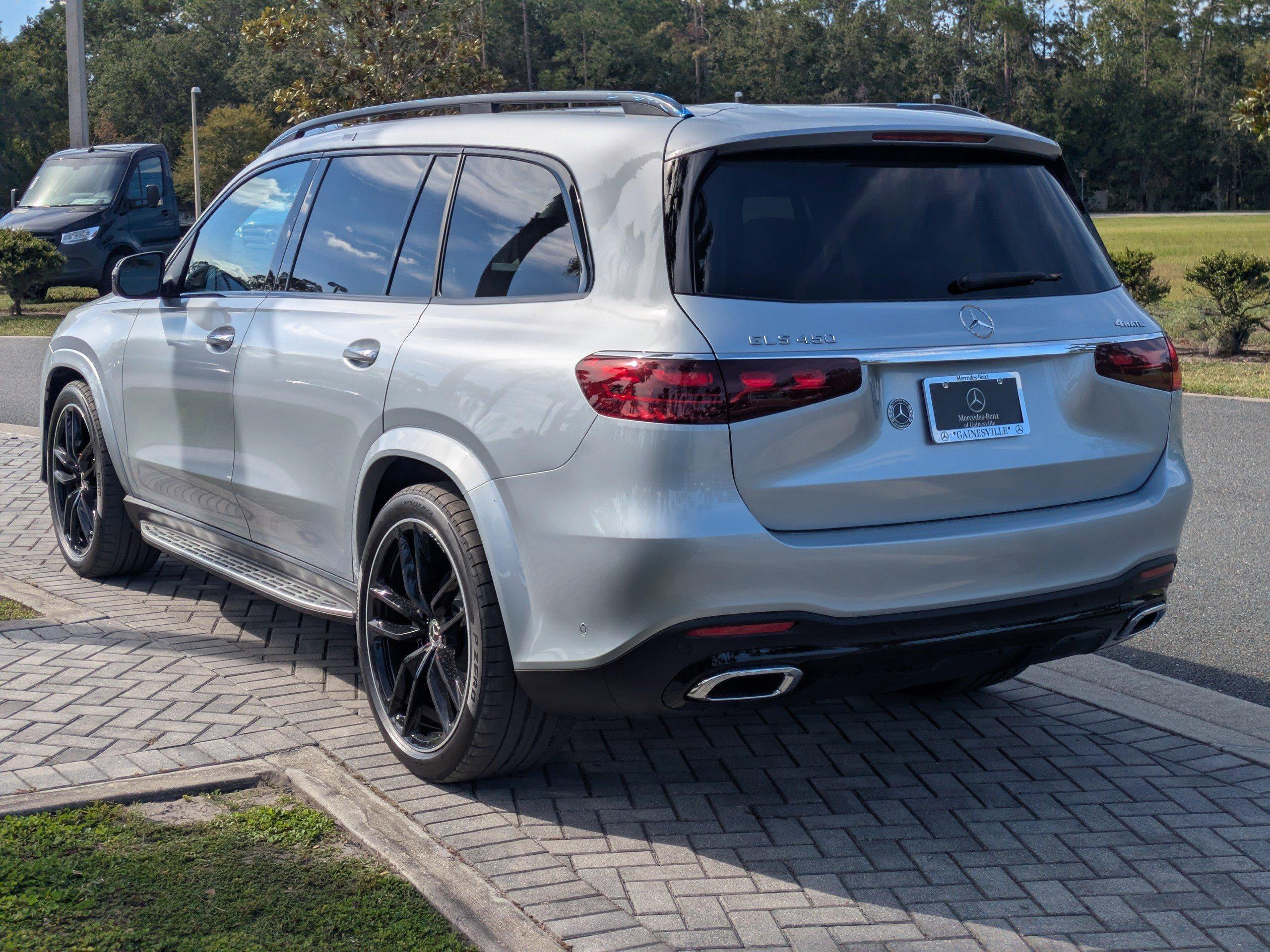 Mercedes-Benz Gls Suv 450 With Navigation & Awd - Thumbnail 9