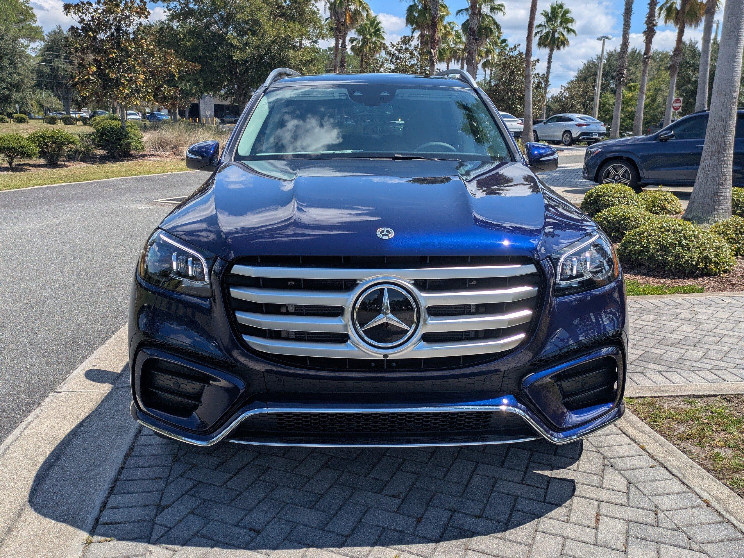 Mercedes-Benz Gls Suv 450 With Navigation & Awd - Thumbnail 12