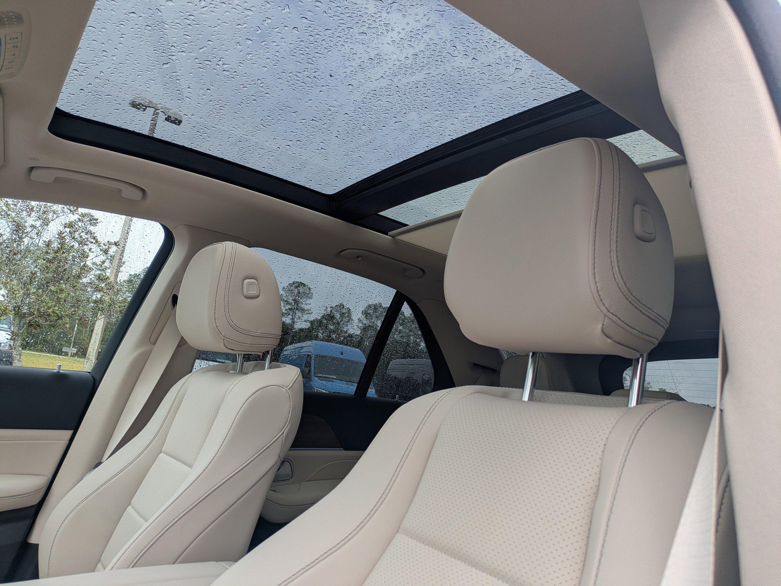 Mercedes-Benz Gle Suv 450 With Navigation & Awd - Thumbnail 12