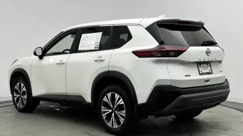 Nissan Rogue Sv - Thumbnail 6