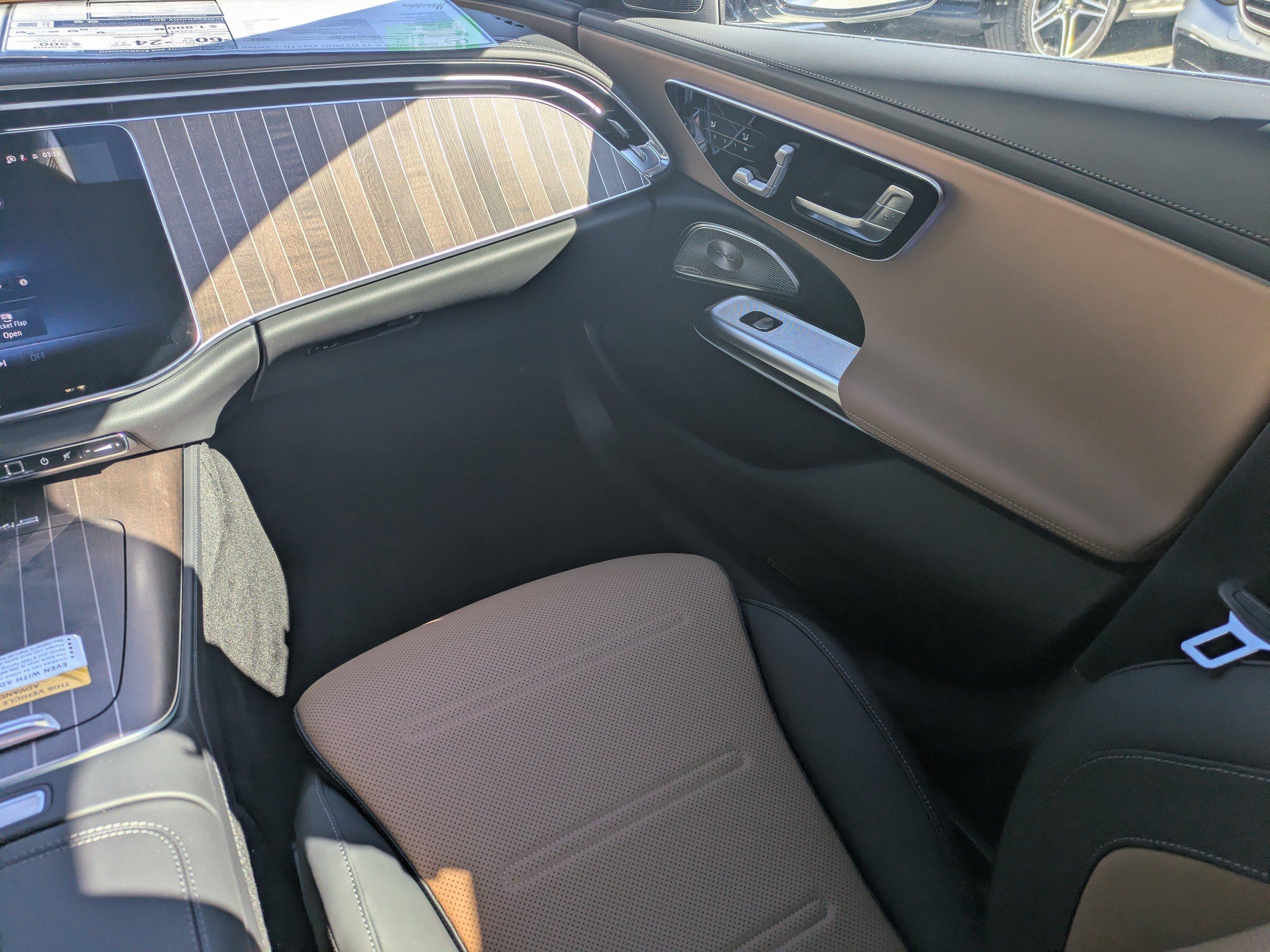 Mercedes-Benz Sedan Amg® E 53 E 4Matic®+ With Navigation & Awd - Thumbnail 17