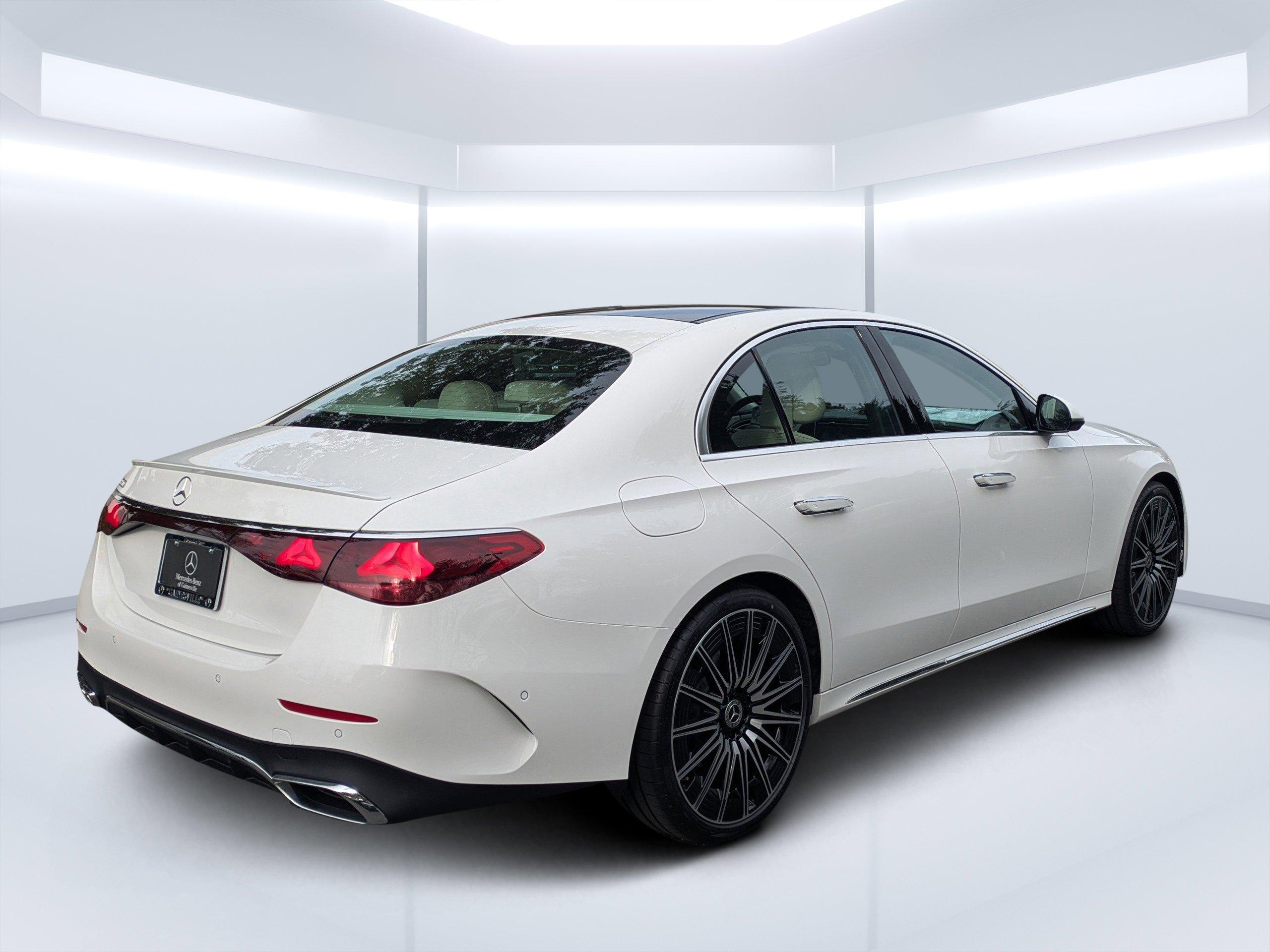 Mercedes-Benz Sedan E 350 With Navigation - Thumbnail 7