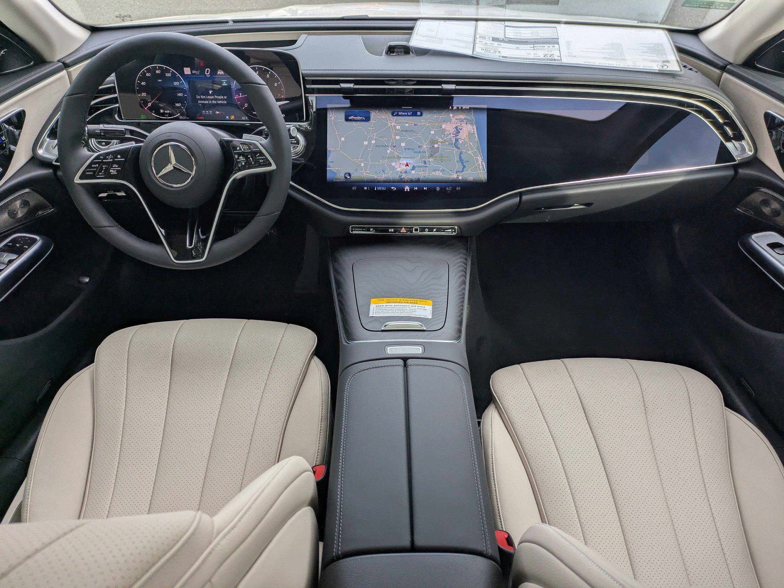 Mercedes-Benz Sedan E 350 With Navigation - Thumbnail 3