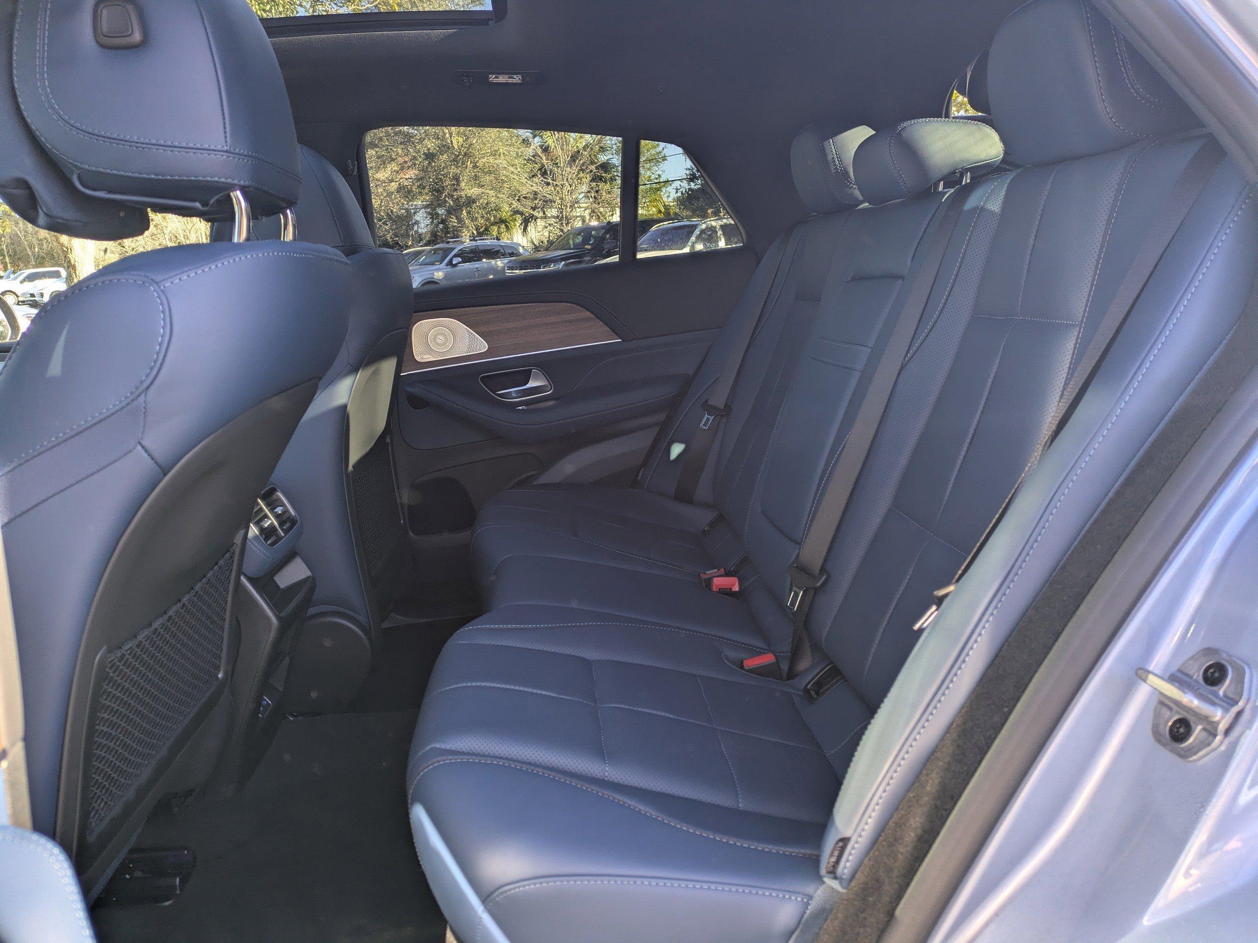 Mercedes-Benz Gle Suv 450 With Navigation & Awd - Thumbnail 16