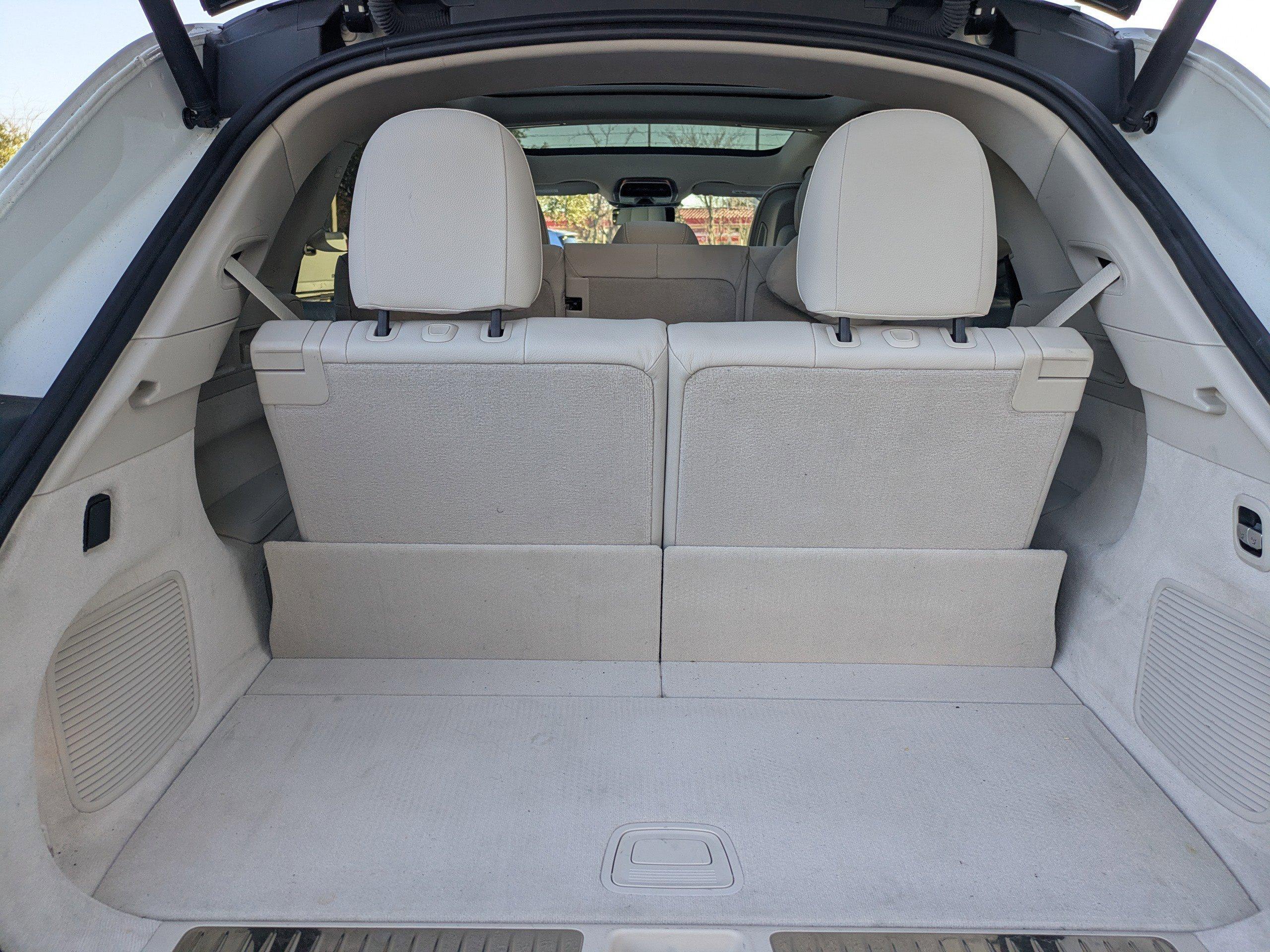 Mercedes-Benz Eqs Sport Utility 450+ With Navigation - Thumbnail 13