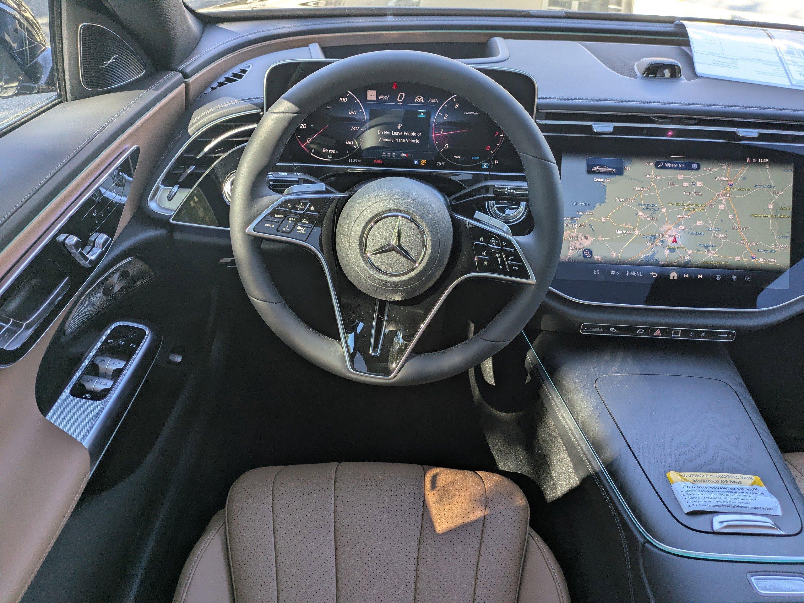 Mercedes-Benz Sedan E 350 With Navigation - Thumbnail 17