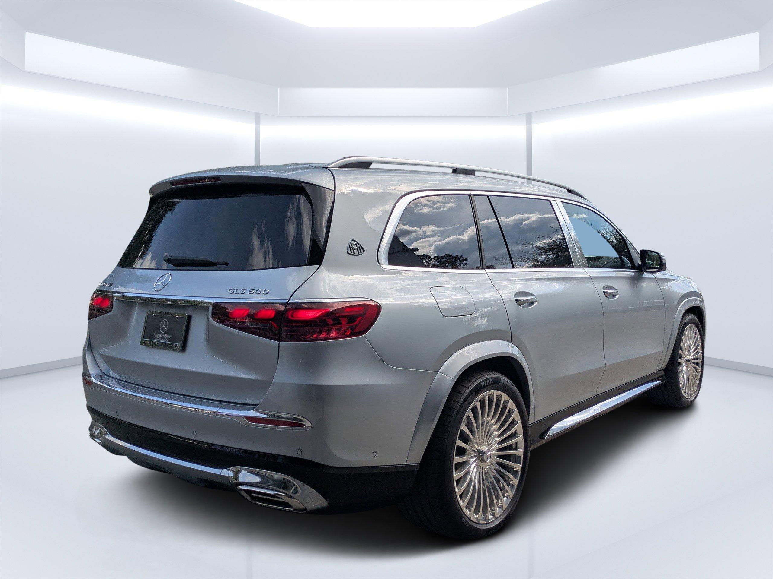 Mercedes-Benz Gls Suv Maybach 600 With Navigation & Awd - Thumbnail 8